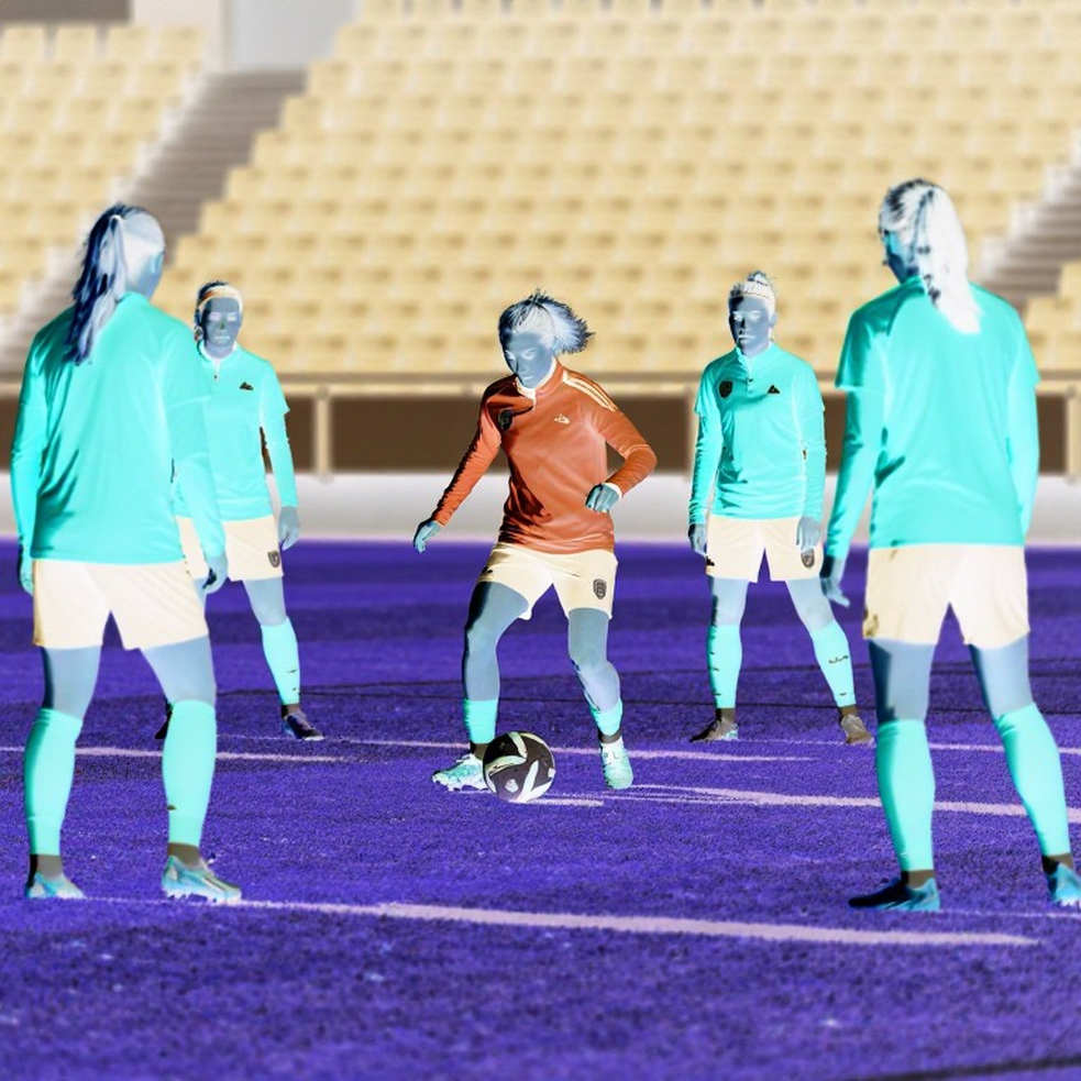 Nhịp V.League đổi từ tuyến thủ: hàng phòng ngự lên tiếng, ngoại binh học tiếng Việt
