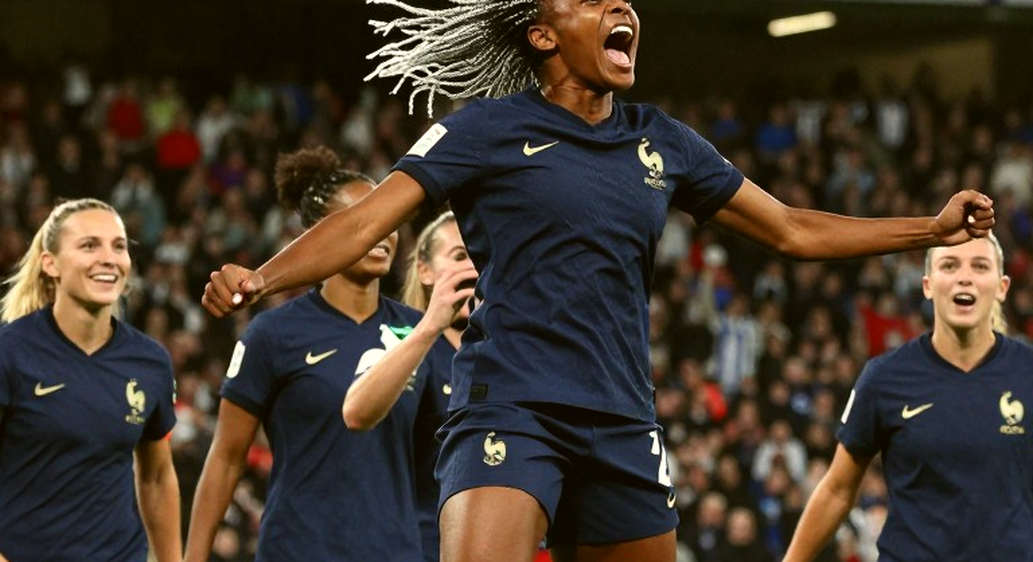 Mbappé hỏng penalty phút 90+4, CTA bác bỏ đá lại: Mourinho thua trận đầu tiên cùng Real Madrid Mbappé hỏng penalty phút 90+4, CTA bác bỏ đá lại: Mourinho thua trận đầu tiên cùng Real Madrid