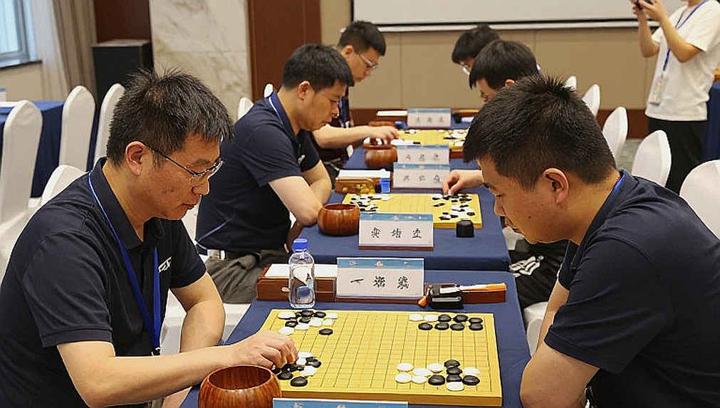 Fyers American Gambits dẫn đầu Global Chess League 2026 sau ngày mở màn thắng lợi 10-4