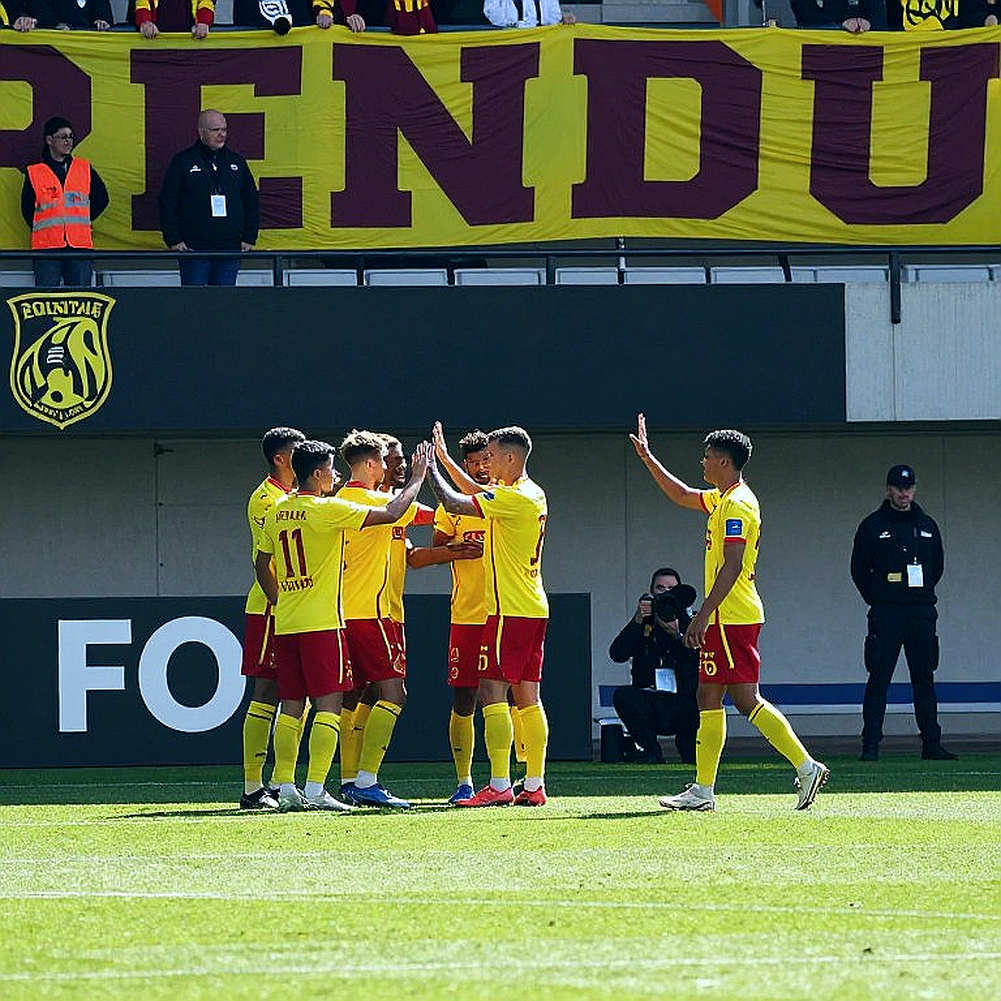 SLNA lên đỉnh V.League 2026-2027: Khởi đầu lịch sử hay ảo ảnh bảng xếp hạng?